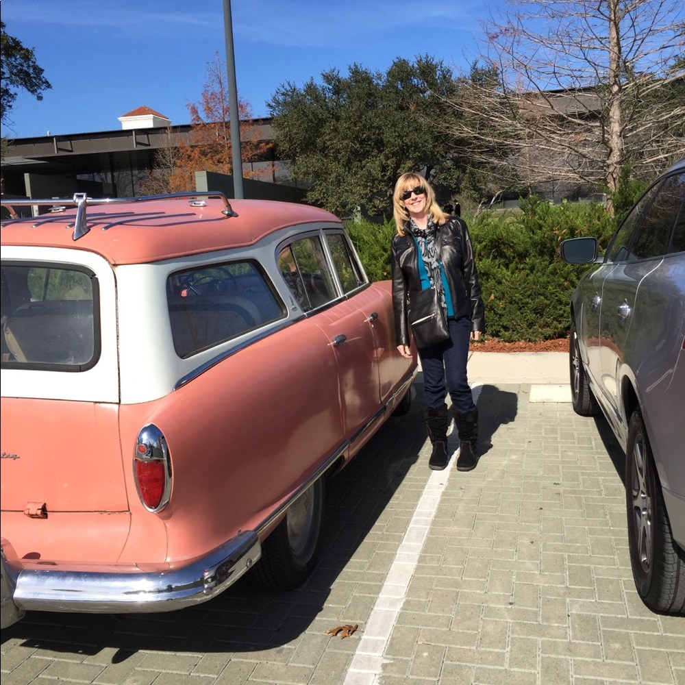 Meet your Posher, Carol